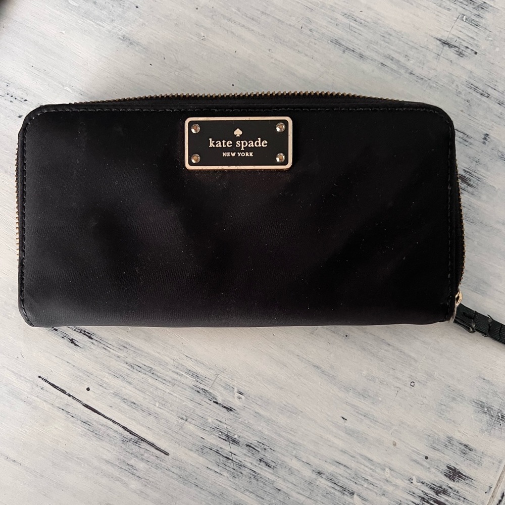 Black Kate Spade wallet